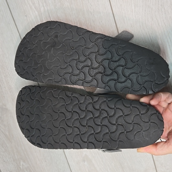 Birkenstock Women Gizeh T Strap Silver Buckle Sandals Slide Shoes Sz 40/9 Regula - Picture 12 of 15